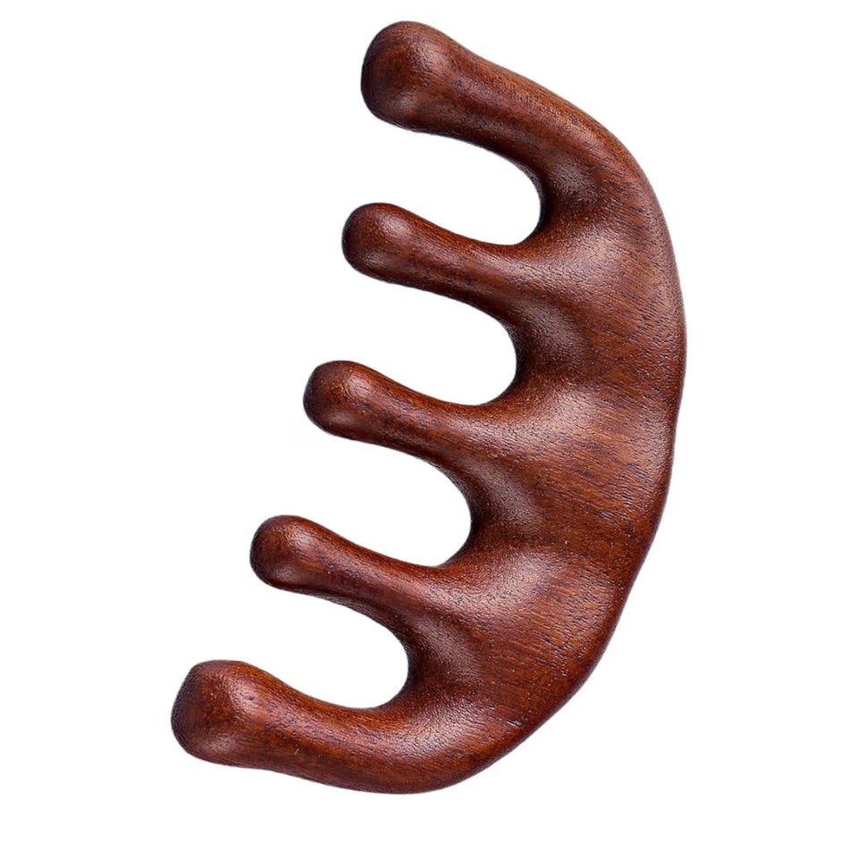 peine masajeador para estimular el cuero cabelludo/ Massaging comb to stimulate the scalp.
